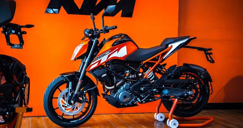 کی تی ام RC 250